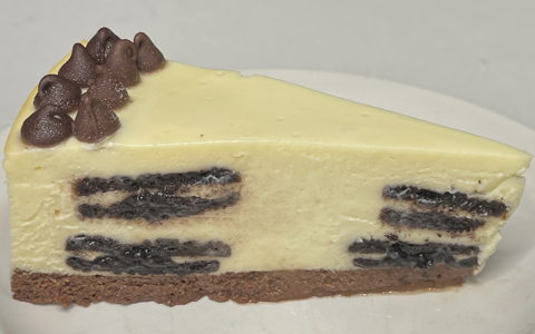 Cookies+Creme Cheesecake—Prototype 11 (sliced)