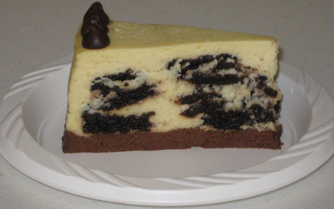 Cookies+Creme Cheesecake—Prototype 8 (sliced)